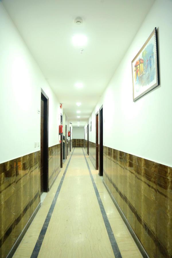 Aerocity Hotel Jindal Palace Delhi- A Well Hygiene Property"All Staff Vaccinated " Ню Делхи Екстериор снимка